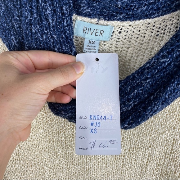 River Crochet Knit Colorblock Cowlneck Pullover Sweater Shirt Top Size XS (NWT) - Picture 3 of 5